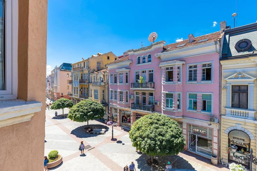 House Of History , Rooms In The Main Street Пловдив Екстериор снимка