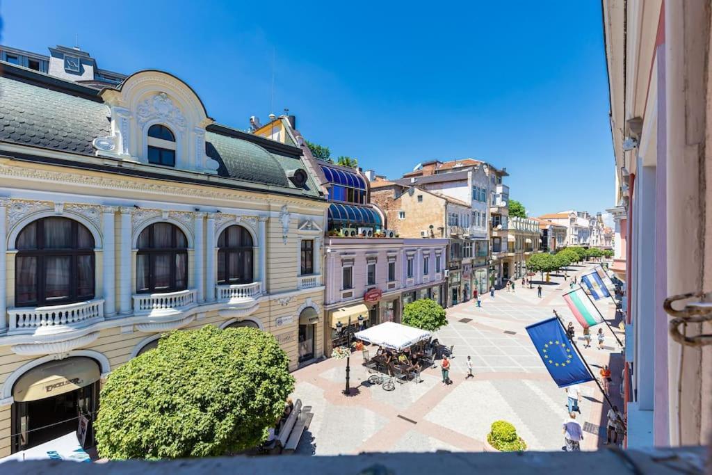 House Of History , Rooms In The Main Street Пловдив Екстериор снимка